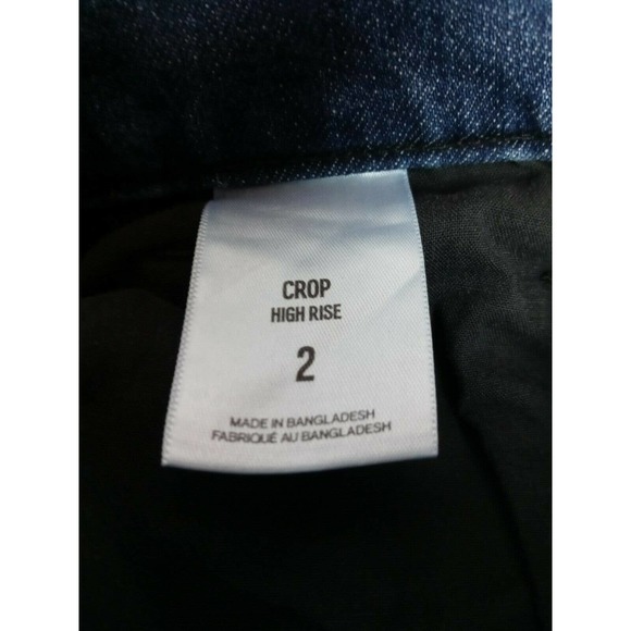 EXPRESS Raw Hem HIGH CROP Jeans Straight Cut - Picture 6 of 7